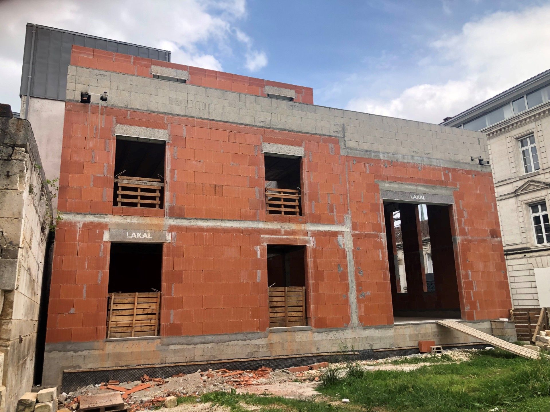 Construction d'une maison de luxe sur le plateau