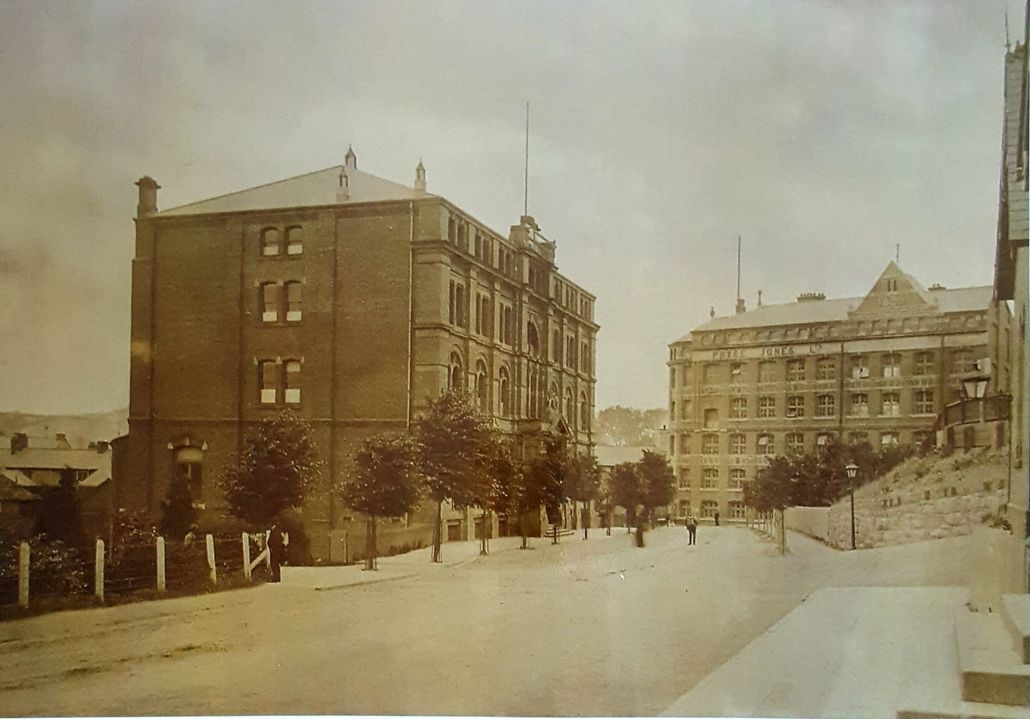 The Pryce Jones building in 1930-1940