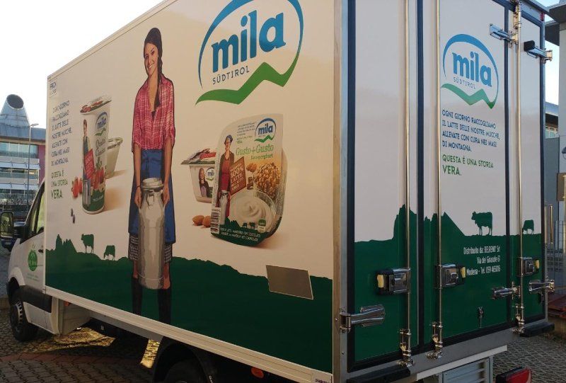 camion decorato Mila