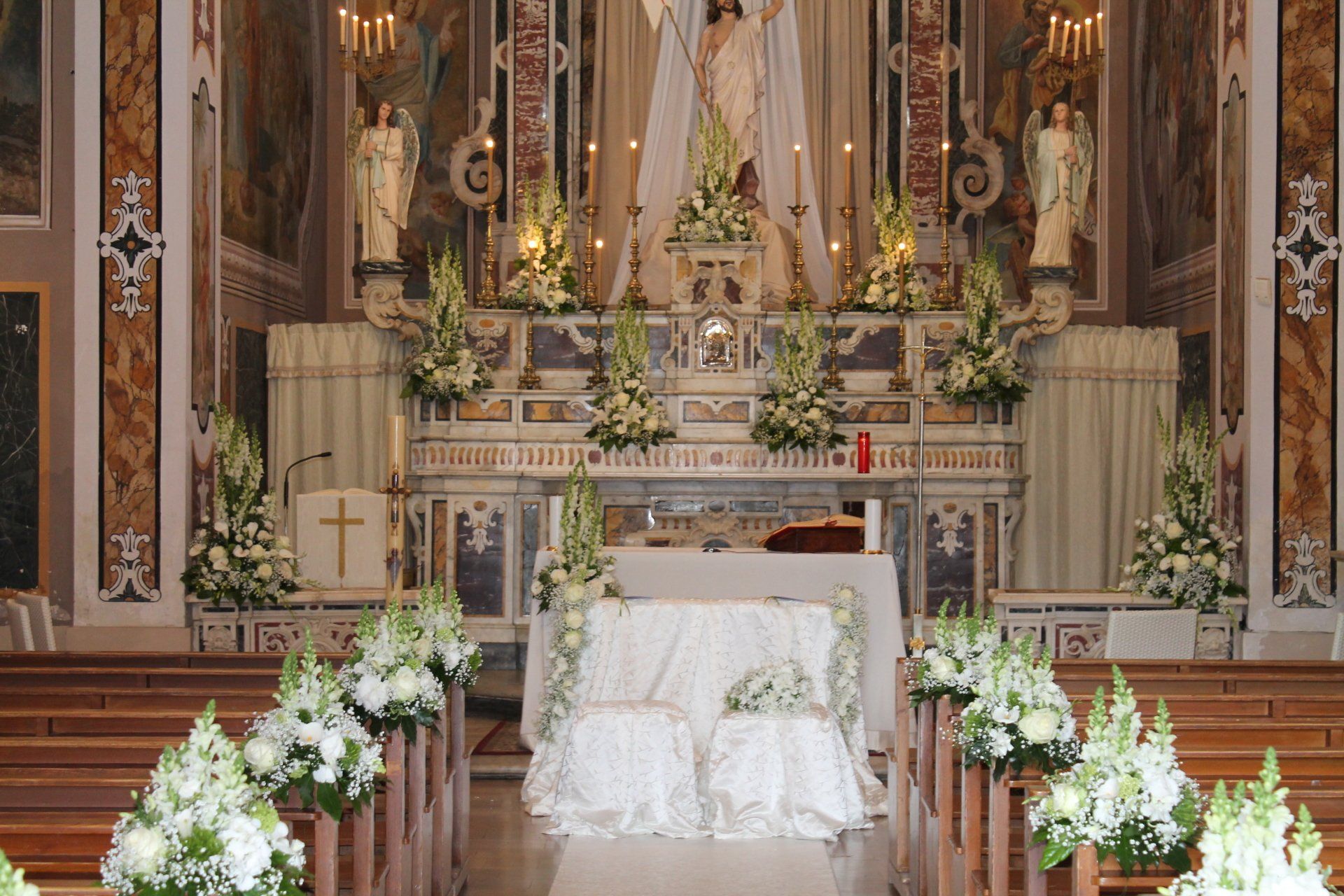 addobbo floreale chiesa