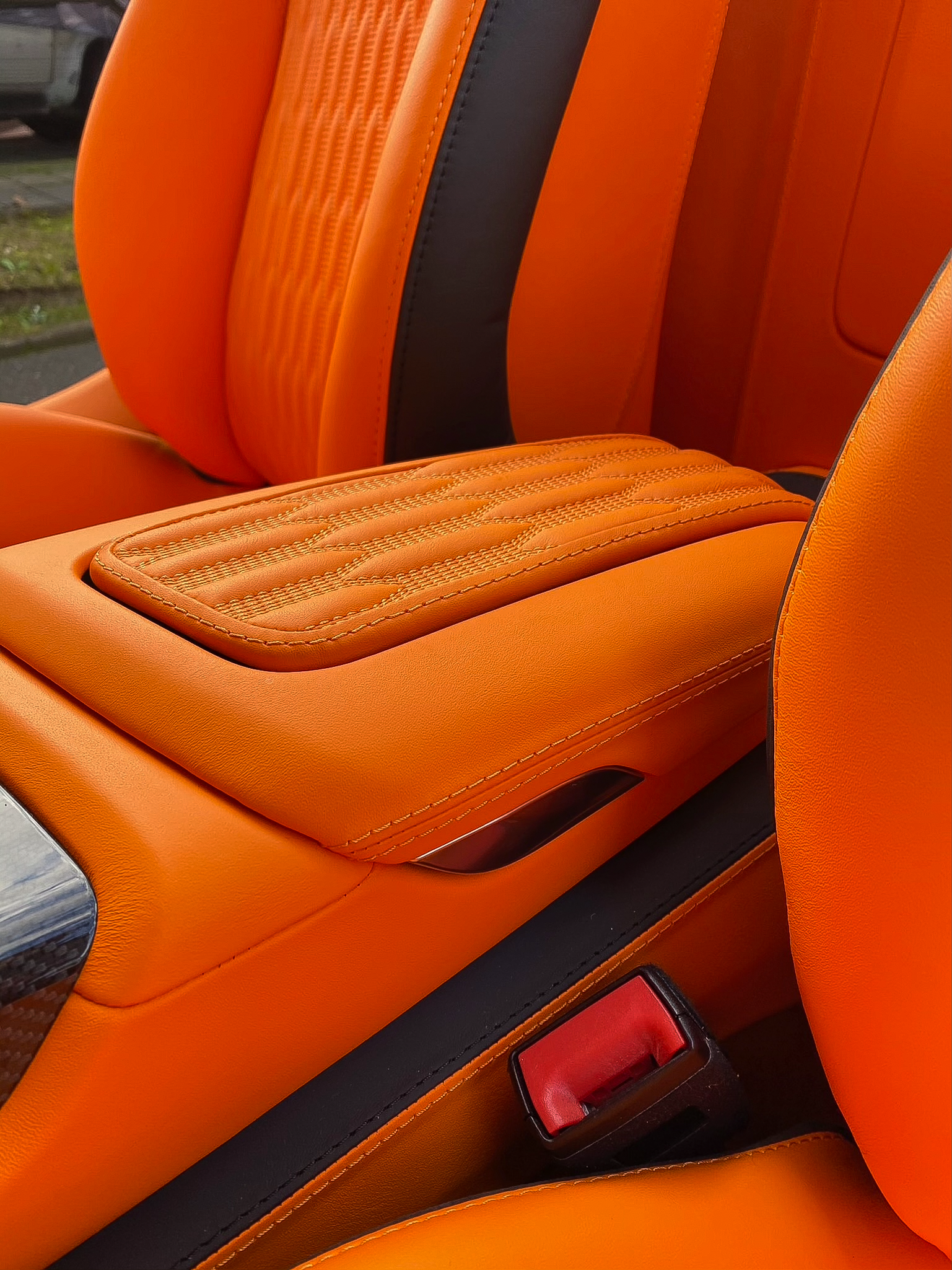 Audi R8, Armauflage, CNC Stitching Detail