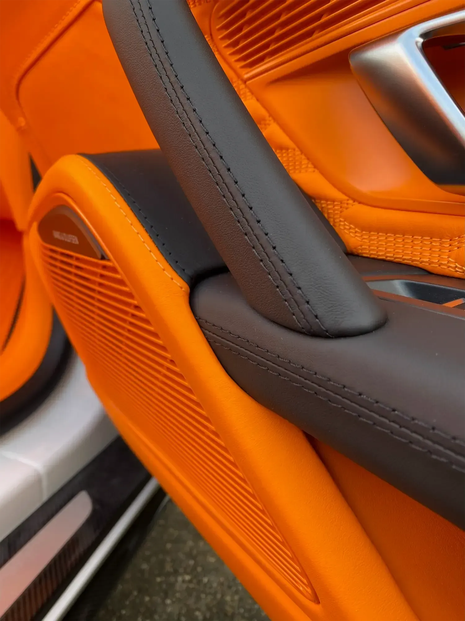 Audi R8 Spyder, Interieur-Design, Detail Doppelnaht