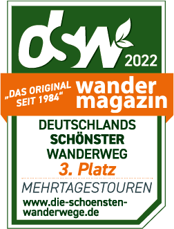Auszeichnungsplakette: 3. Platz für Deutschlands schönsten Mehrtageswanderweg 2022 der Zeitschrift Wander.