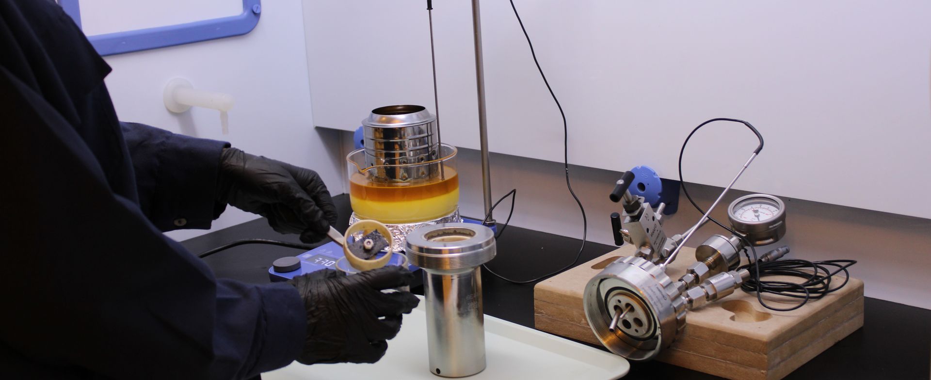 CorFix™ ACI-30 acid corrosion inhibitor performance test in Dosas laboratory