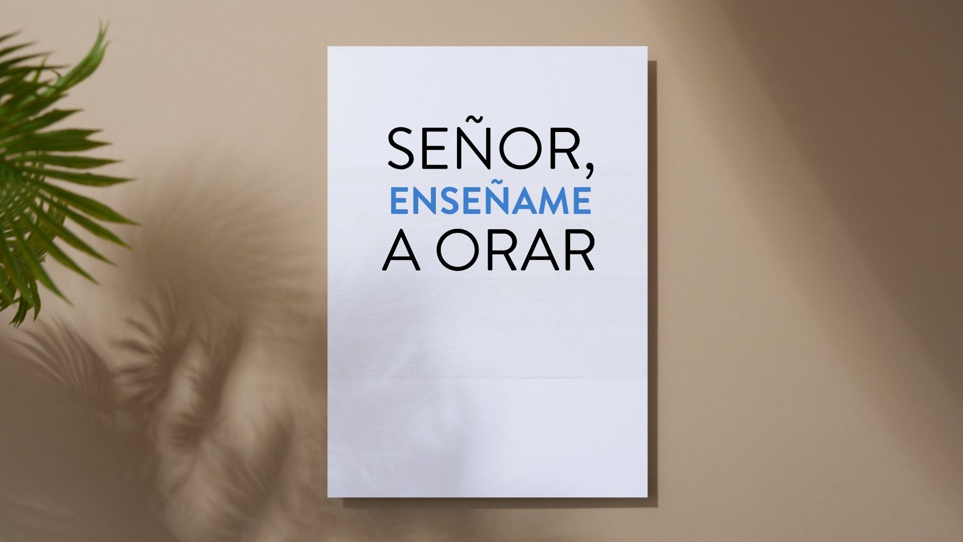 Un papel blanco con las palabras 