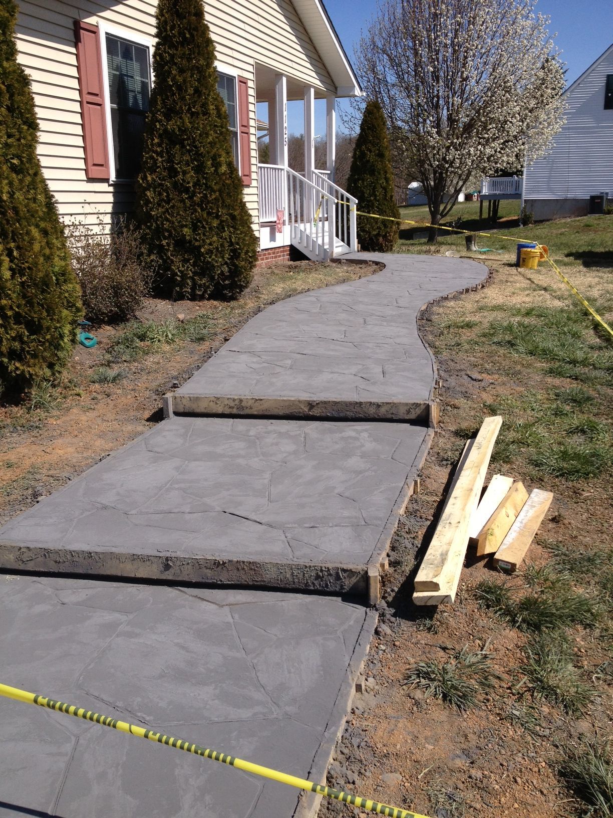 Concrete sidewalk with steps