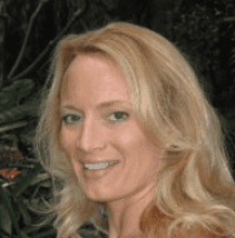 Lisa Knakal, MFT | Malibu, Calabasas Therapist Specializing in Individual, Couples Therapy | Adoption, Infertility | Life Transitions, Life Coaching