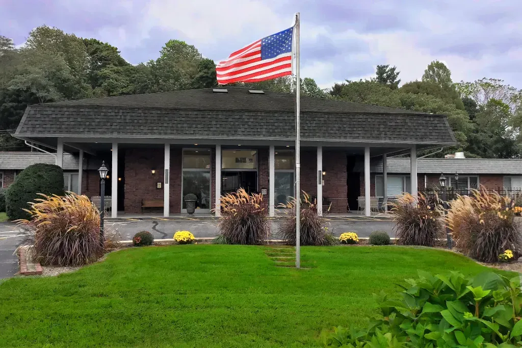 Harbor Village Outside | Wachusett