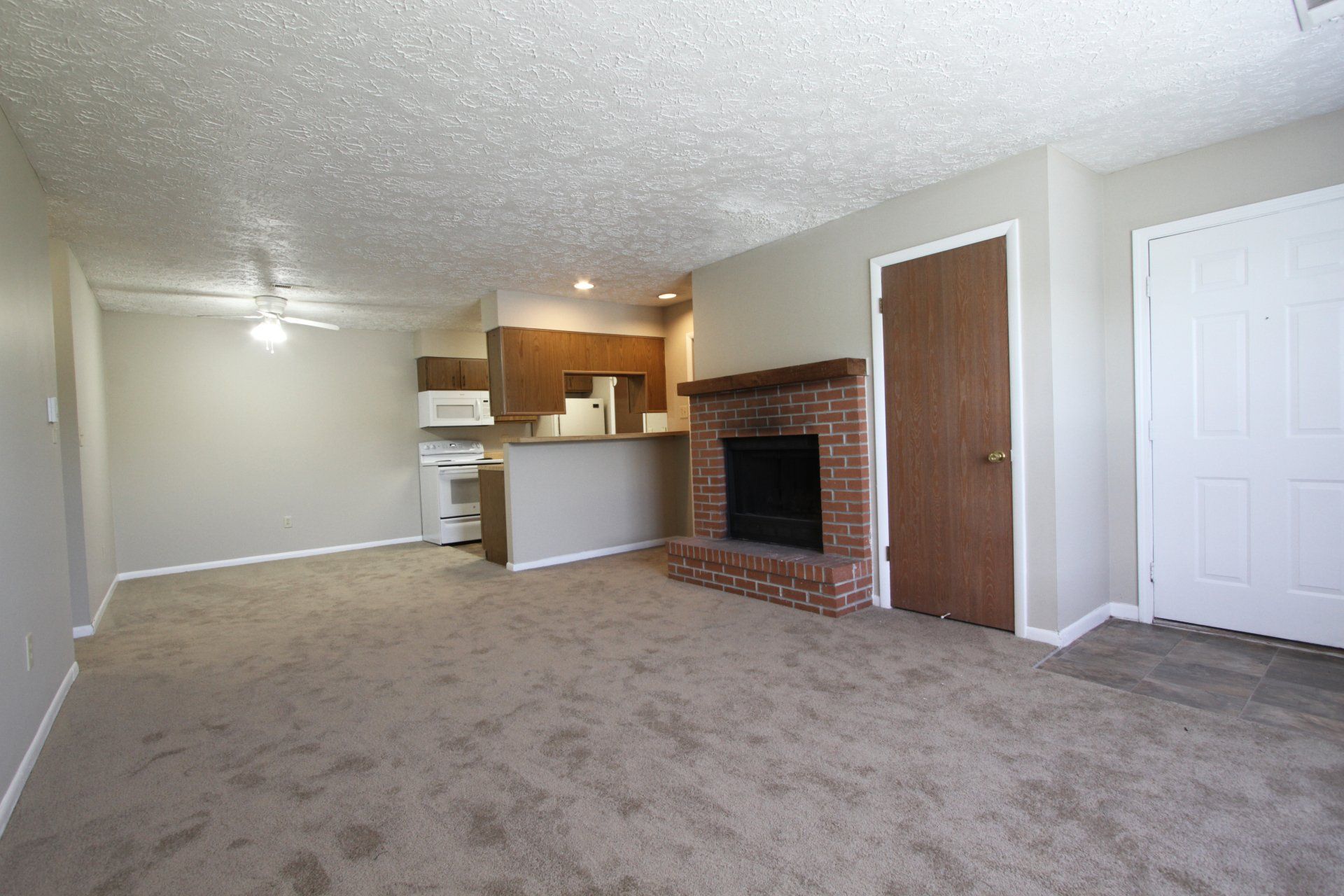 Cross Lake Apartments in Anderson, IN JG² Companies