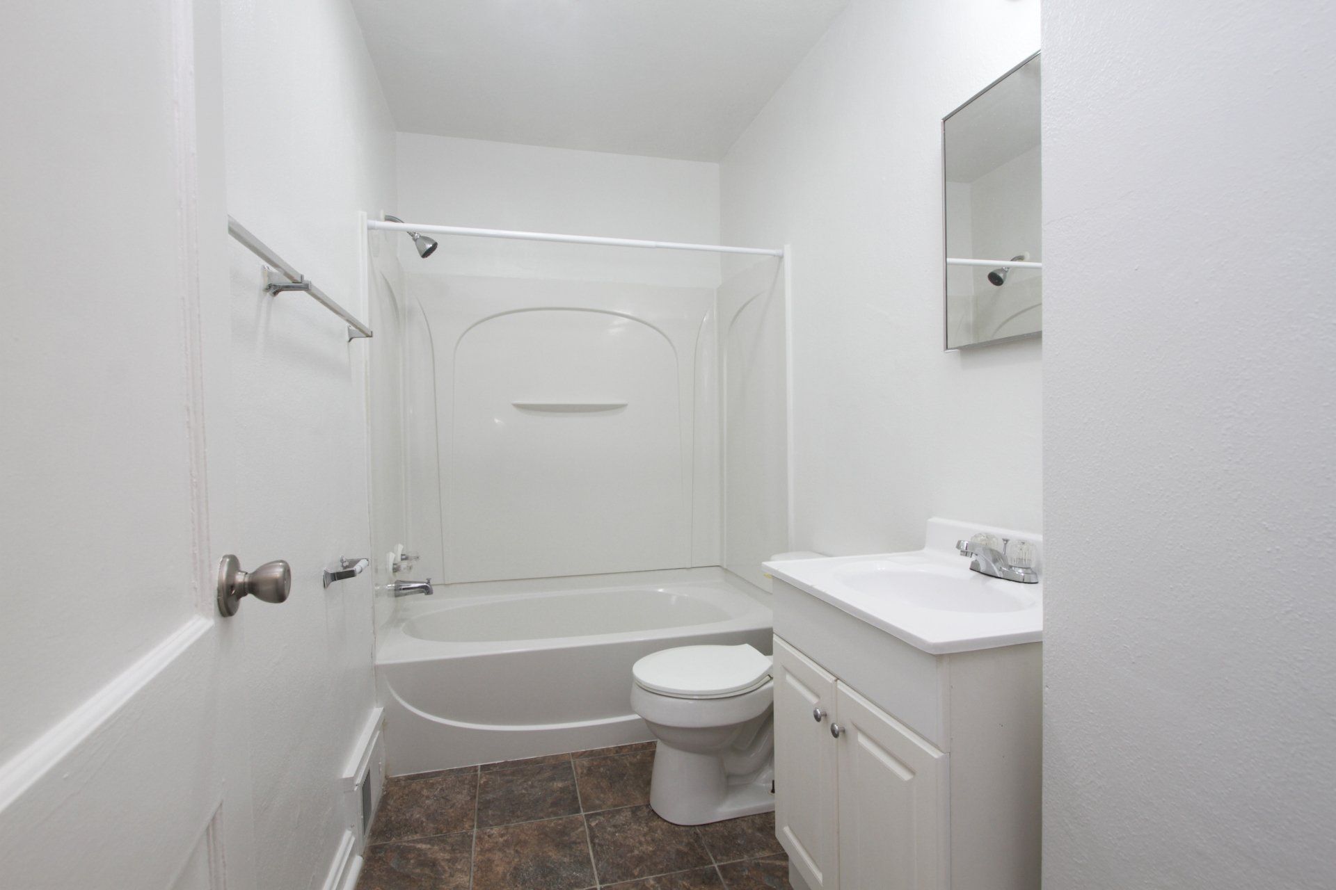 colonial manor apartments in evansville, indiana photo gallery