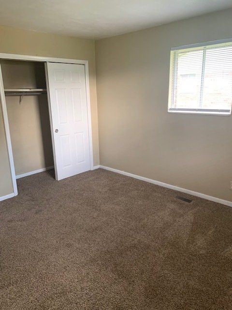 Derbyshire Court Apartments in Lafayette, Indiana photo gallery