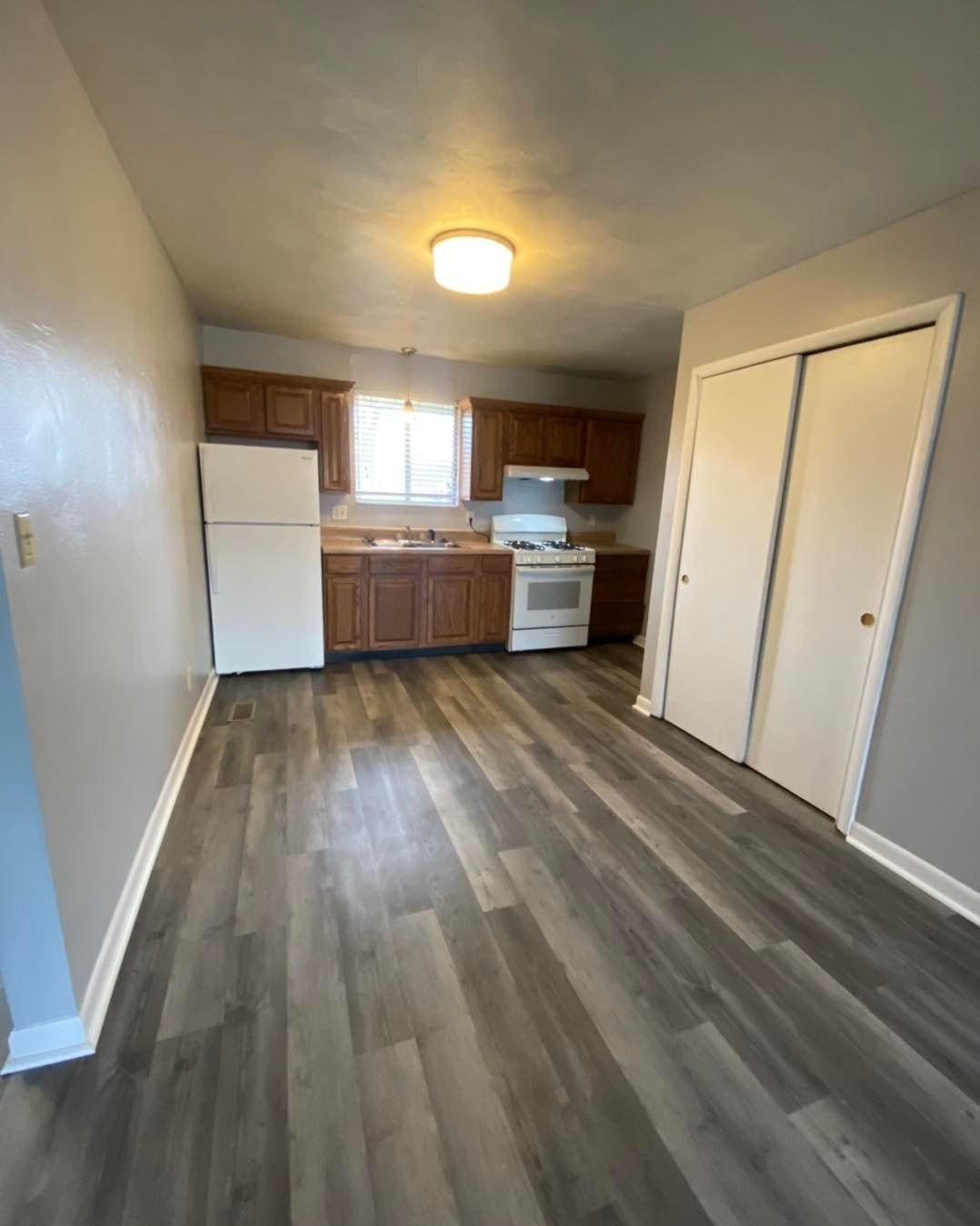 Derbyshire Court Apartments in Lafayette, Indiana photo gallery