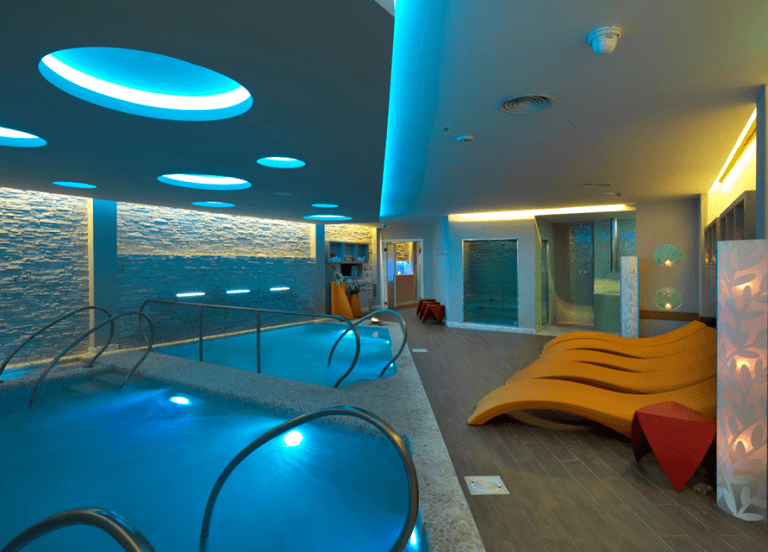 Piscina termale ACQUAVIVA