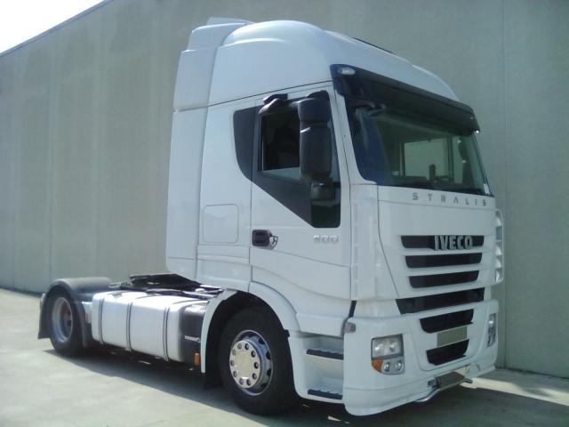 motrice iveco per trasporto merci