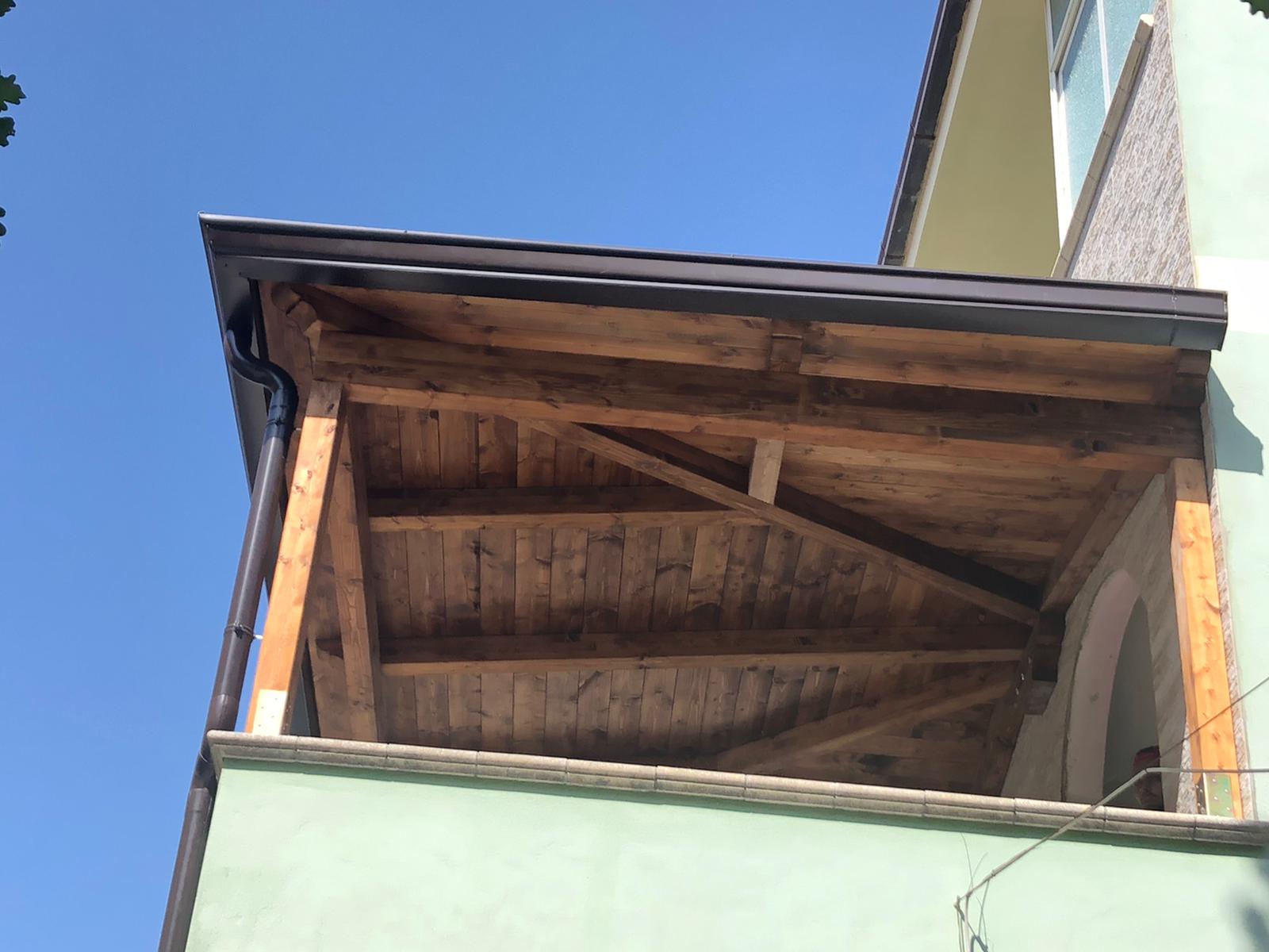 copertura tetto in legno massello