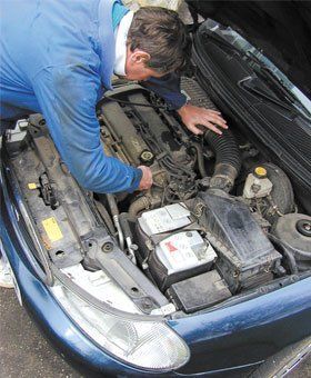 Car servicing - Rotheram - Dearnside Motor Company - Engine repair