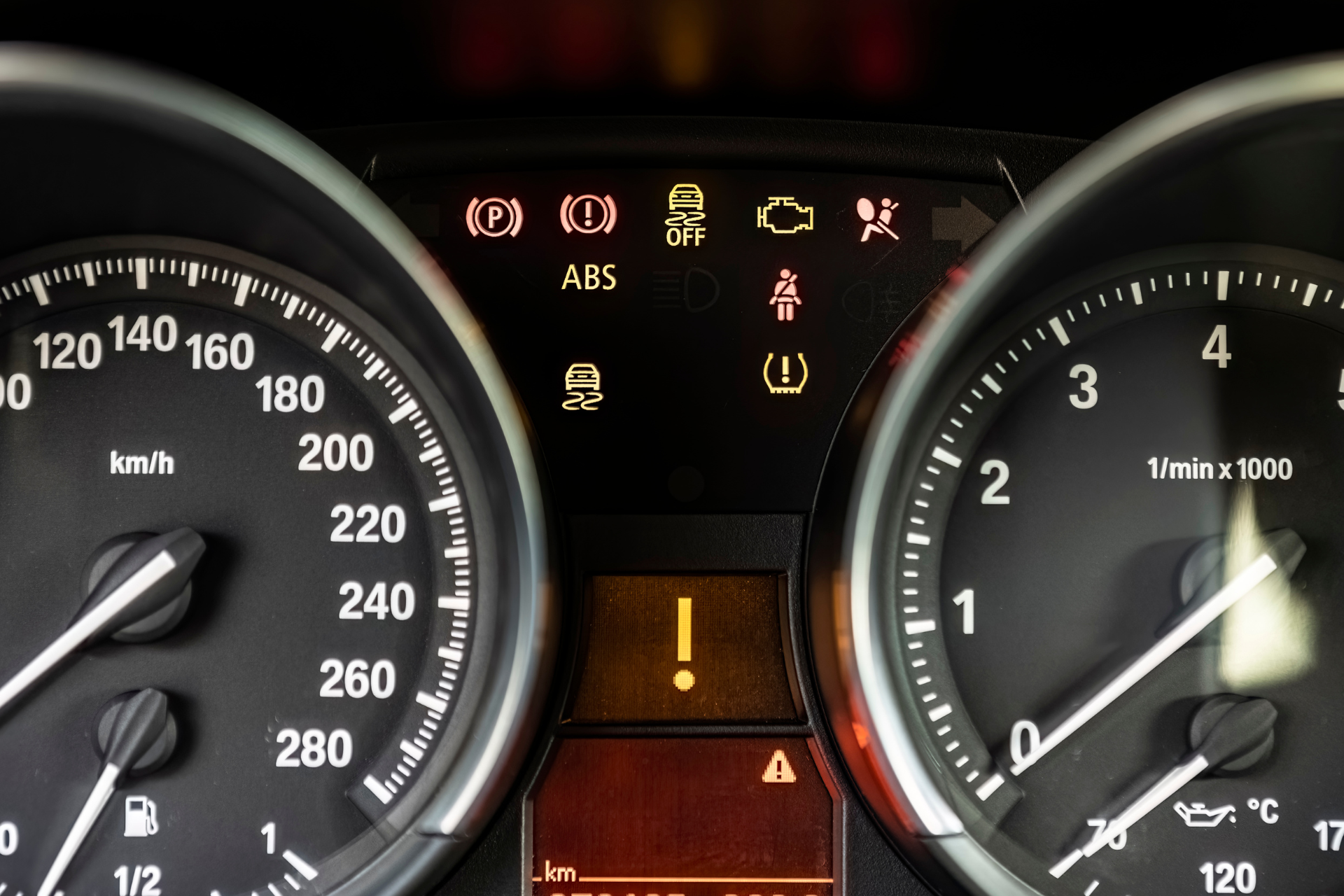 Car’s Warning Lights