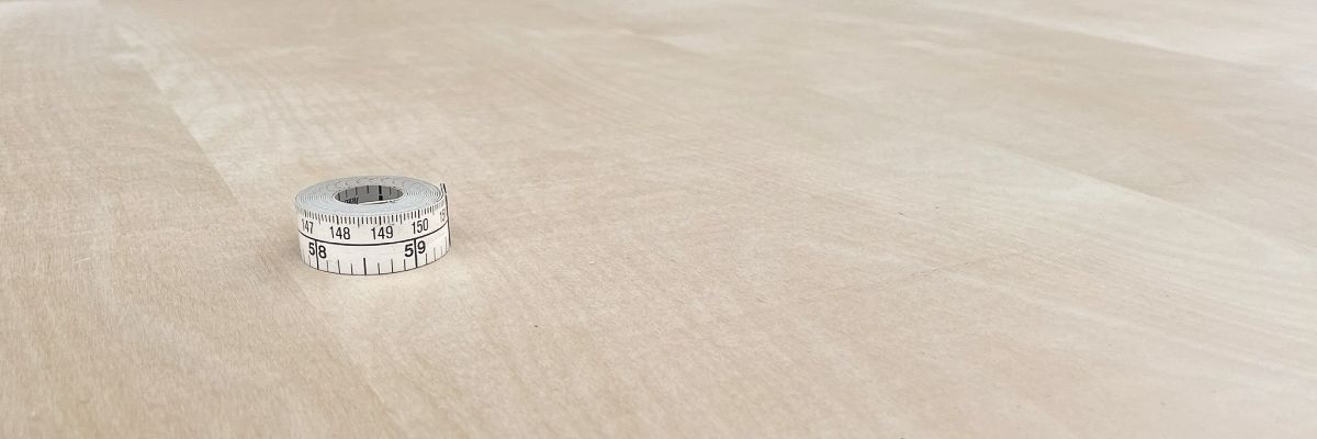 Fine-Stripe Birch Plywood Surface