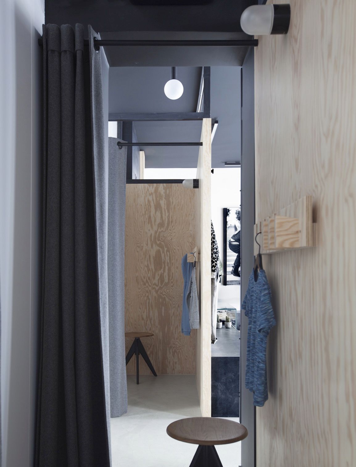 Douglas Fir Plywood panels in a clothing shop fit out