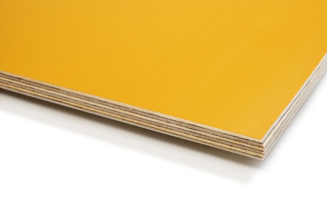 Smooth phenol plywood in yellow