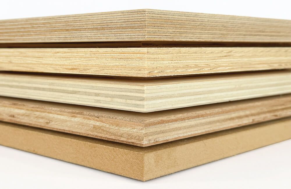 Plywood for laminating