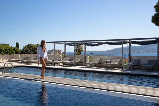 Luxury & Spa