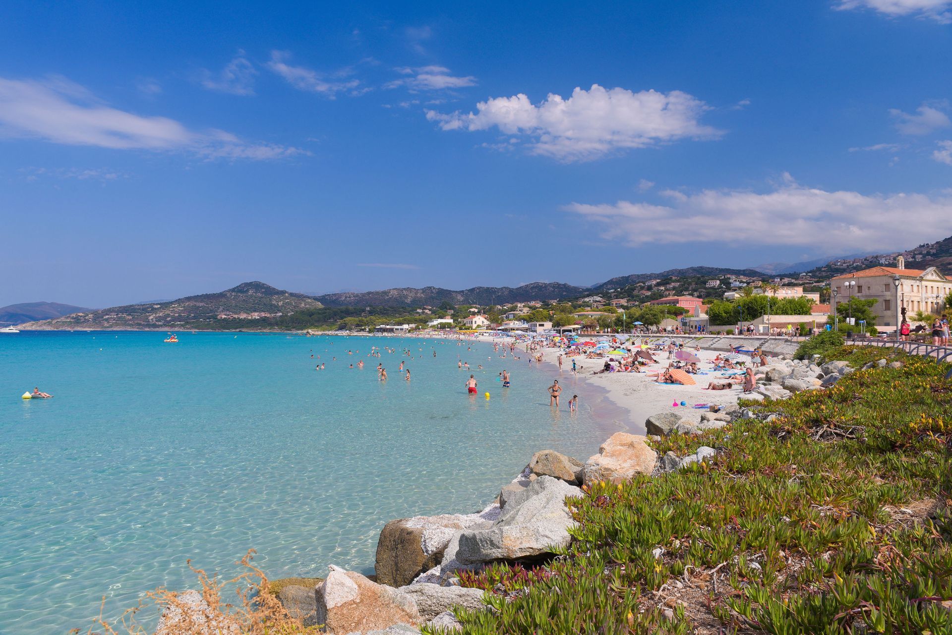 Plage de L'Île-Rousse Beach