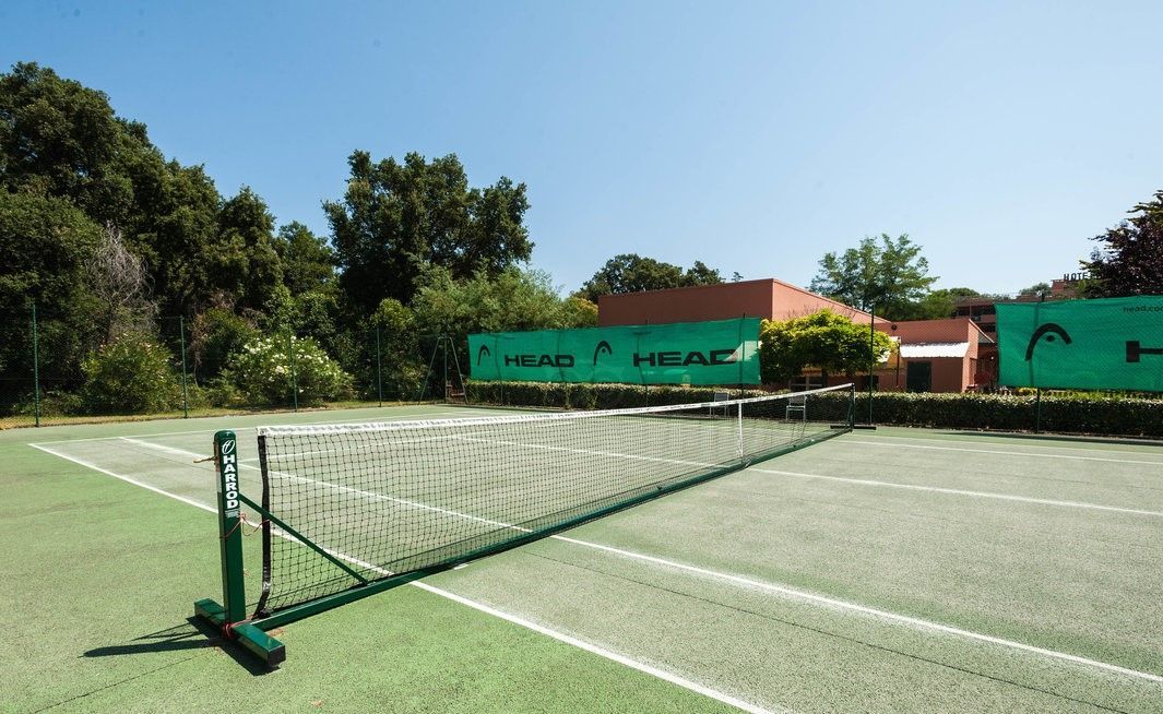 Tennis in Corsica 