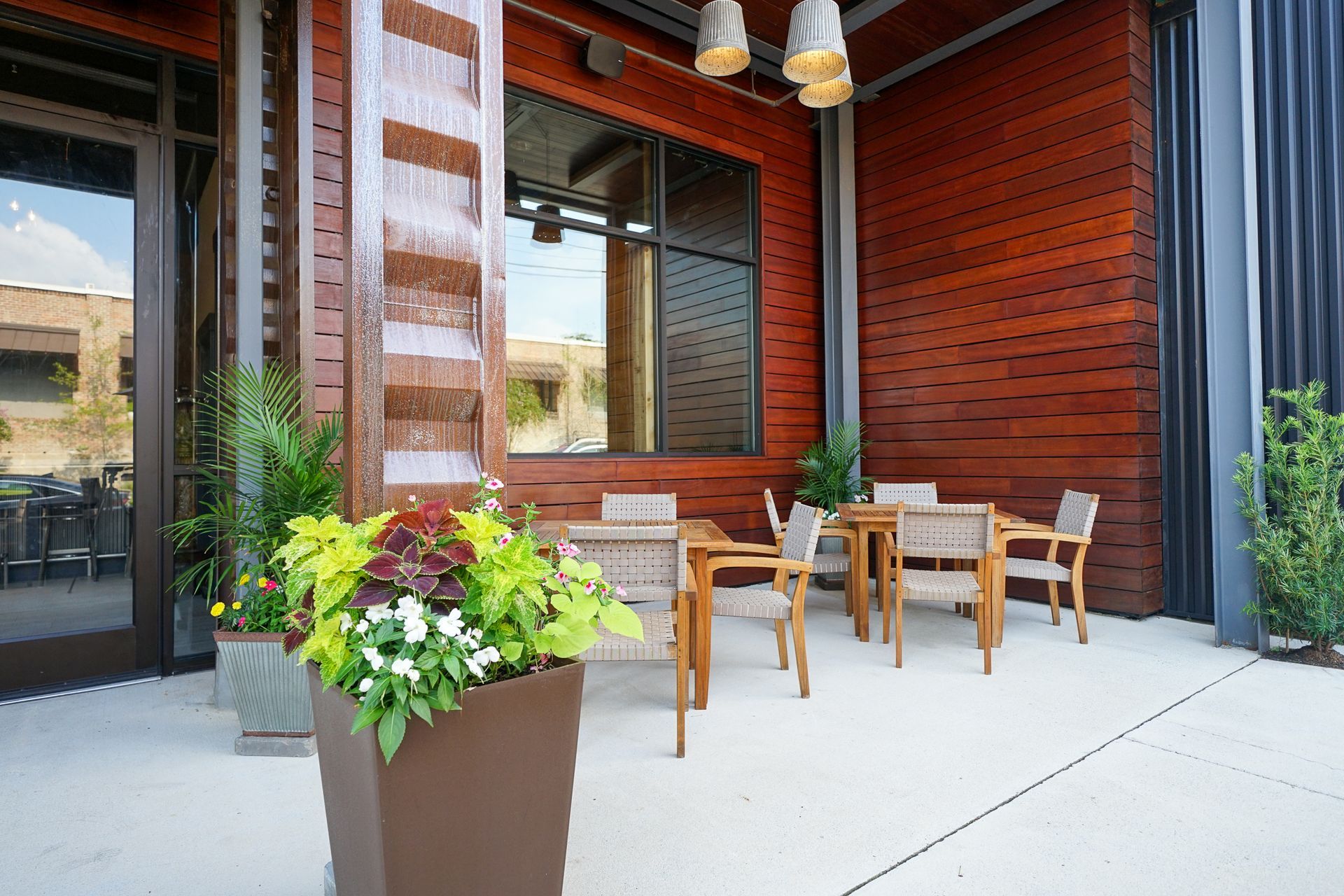 Dog-friendly outdoor dining in Wilmington NC at South Front Tavern