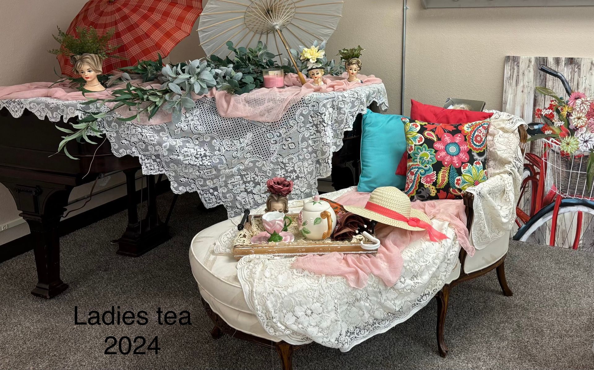 frilly; feminin decorations for a tea party