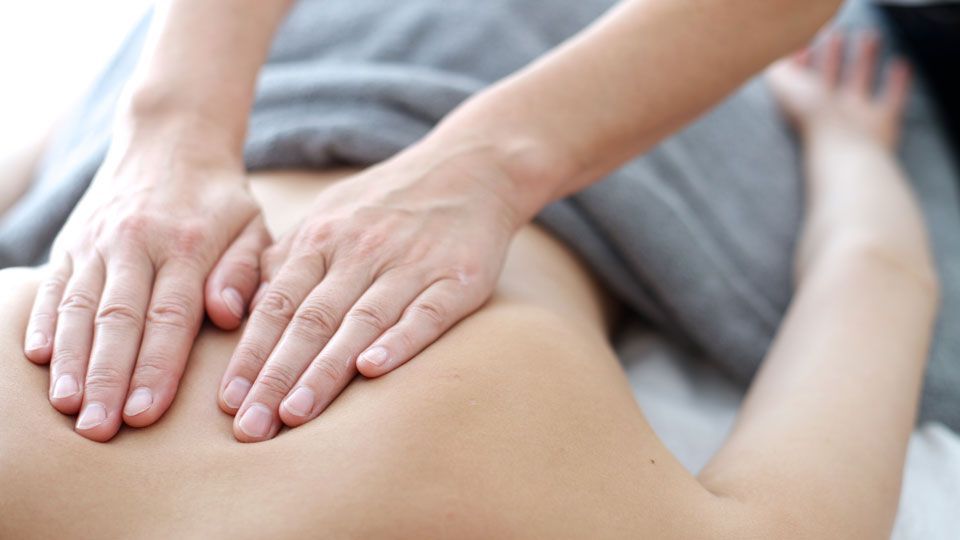 Wellness Massage im Winter in Bad Laer