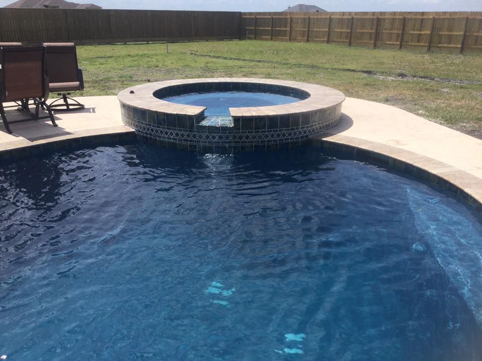 Charming Pool Design — Agua Dulce, TX — Paradise Pools