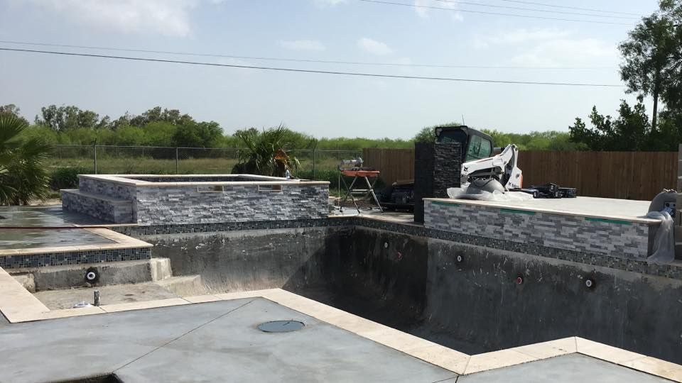 Pool Construction — Agua Dulce, TX — Paradise Pools