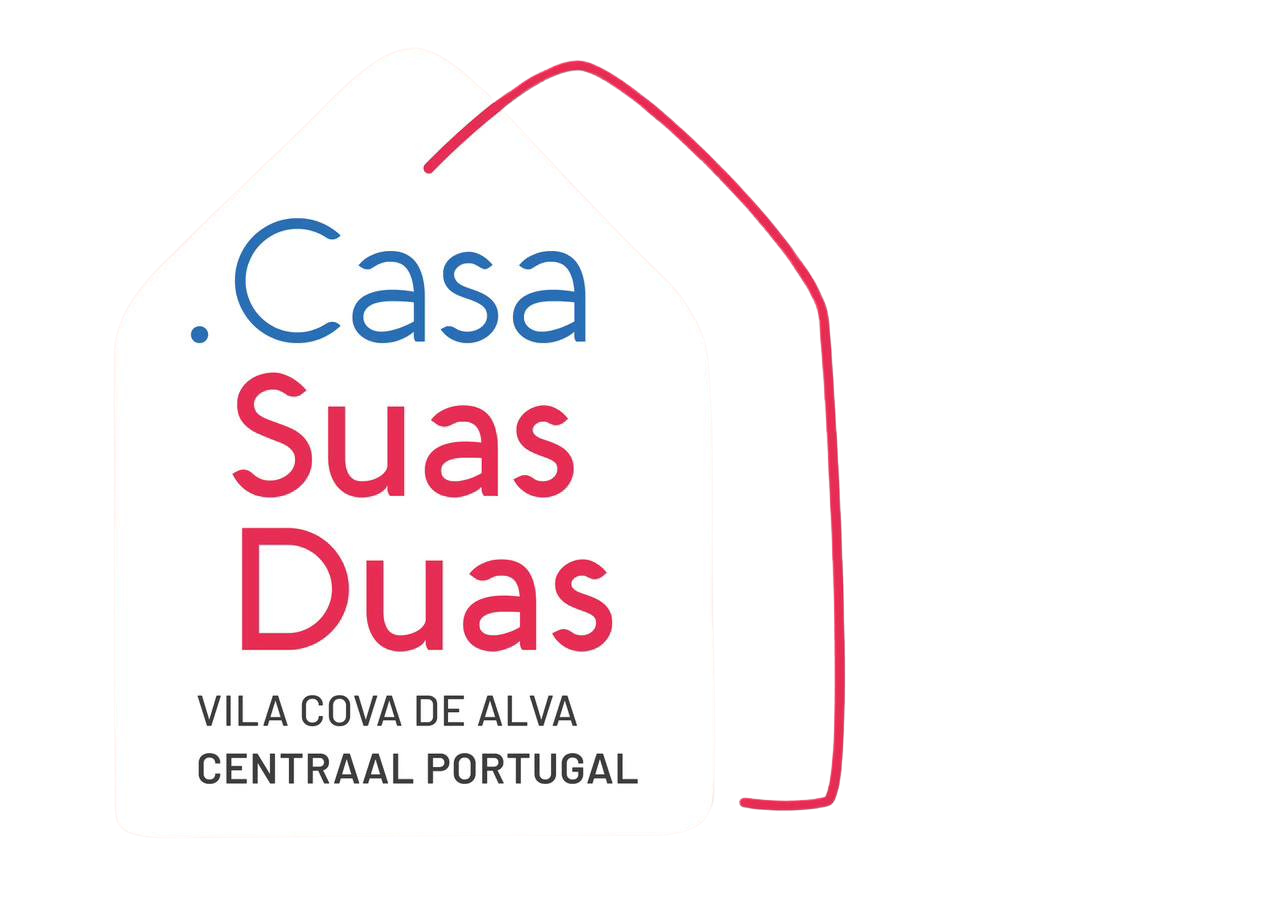 A logo for casa suas duas vila cova de alva central portugal