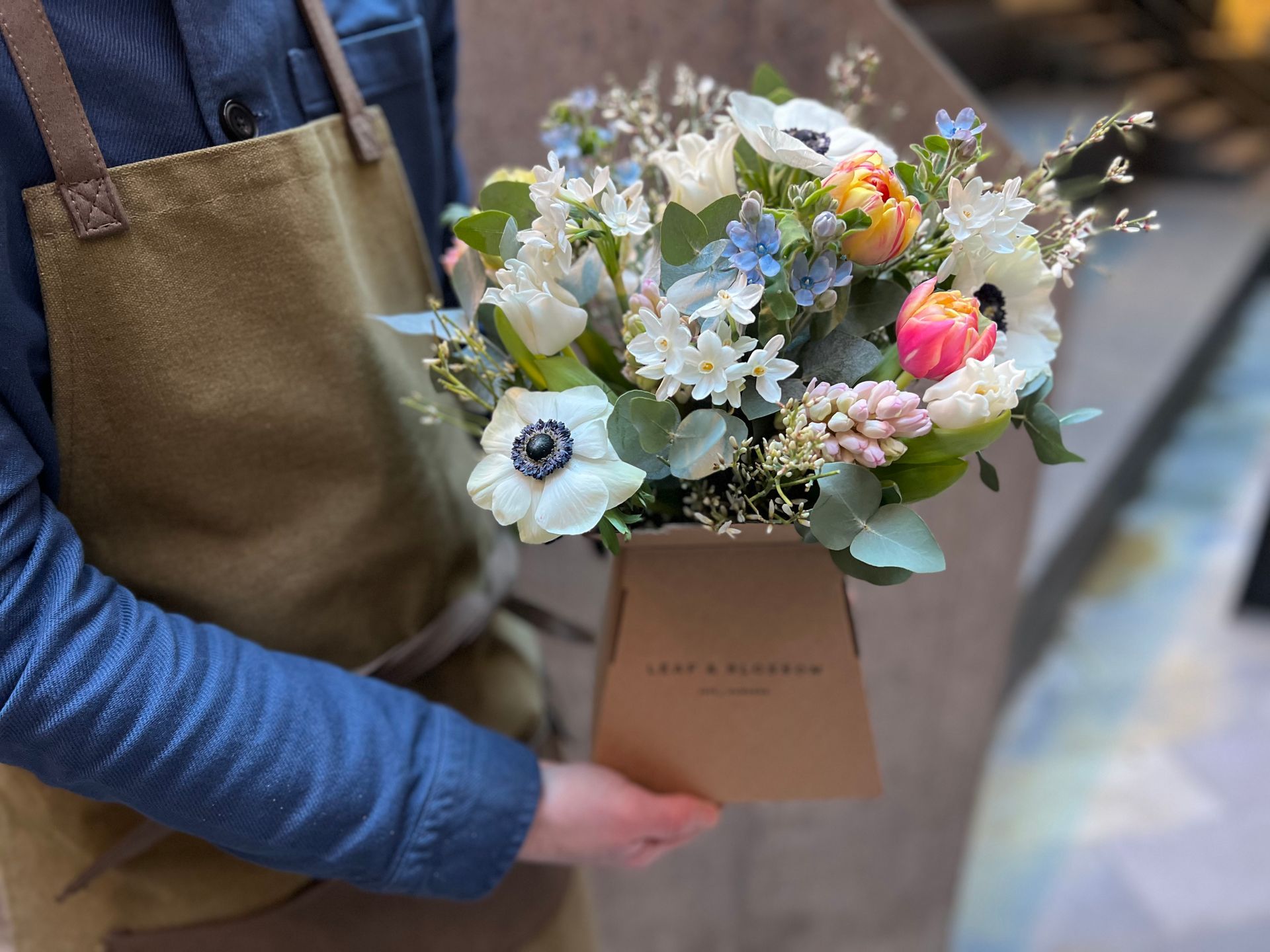 Cheltenham florist weddings, events, sympathy & same day flower delivery.