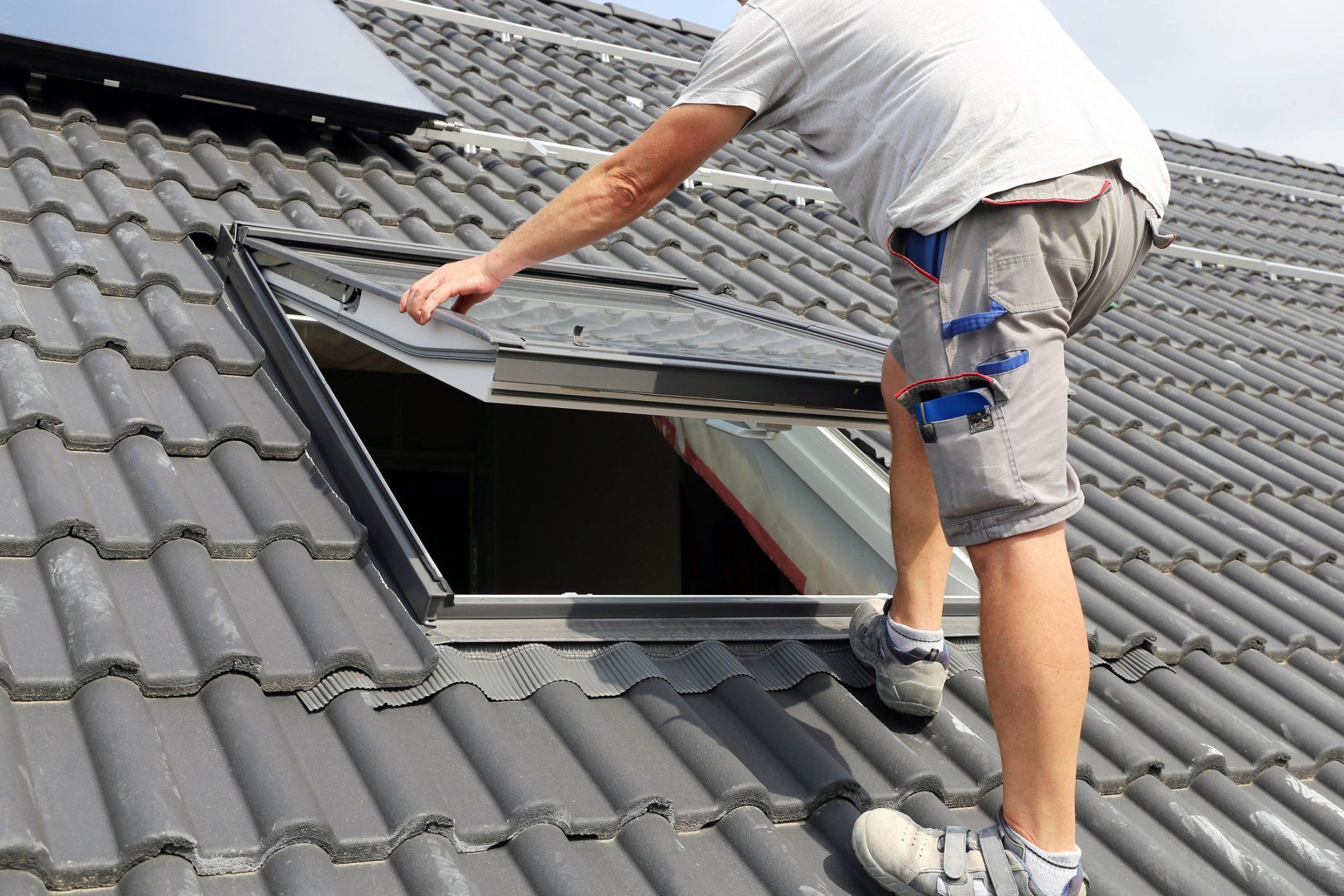 Installation And Assembly Of New Roof Windows - Tinley Johnson Roofing Inc