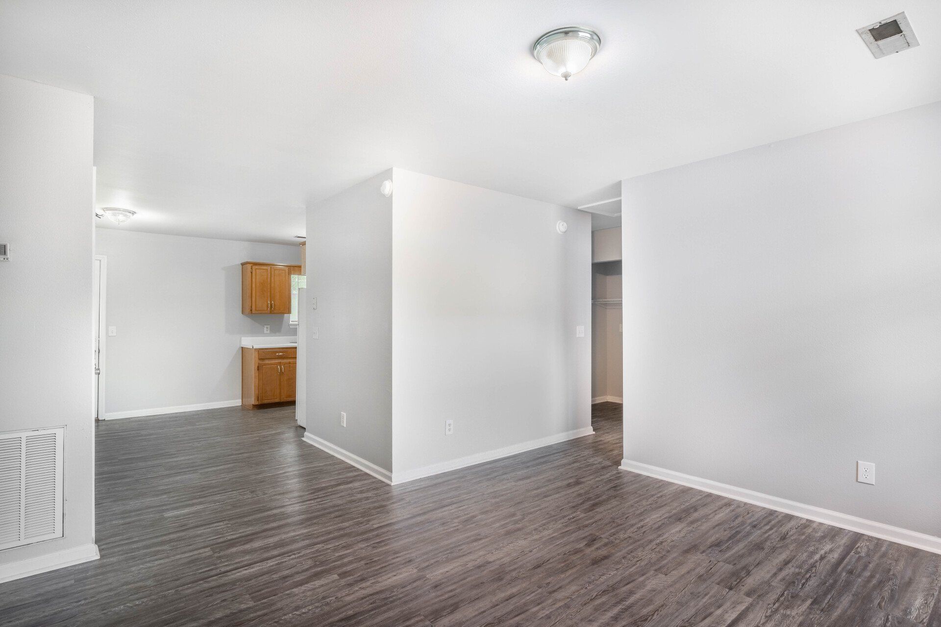 Eagle Pointe Apartments interior