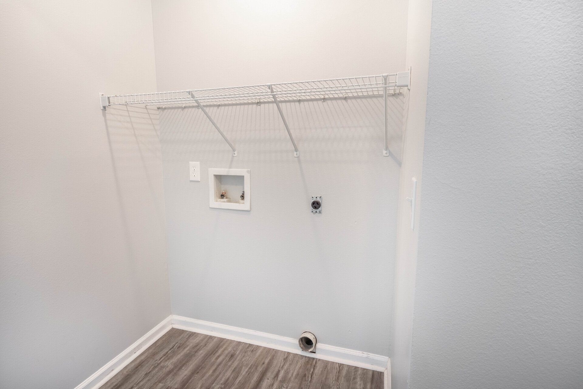 Eagle Pointe Apartments interior