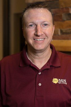 Clint Freeman from Sunglass, glass repair near me