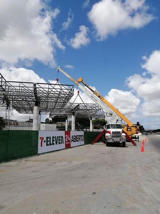 MAQUINARIA Y GRÚAS INDUSTRIALES