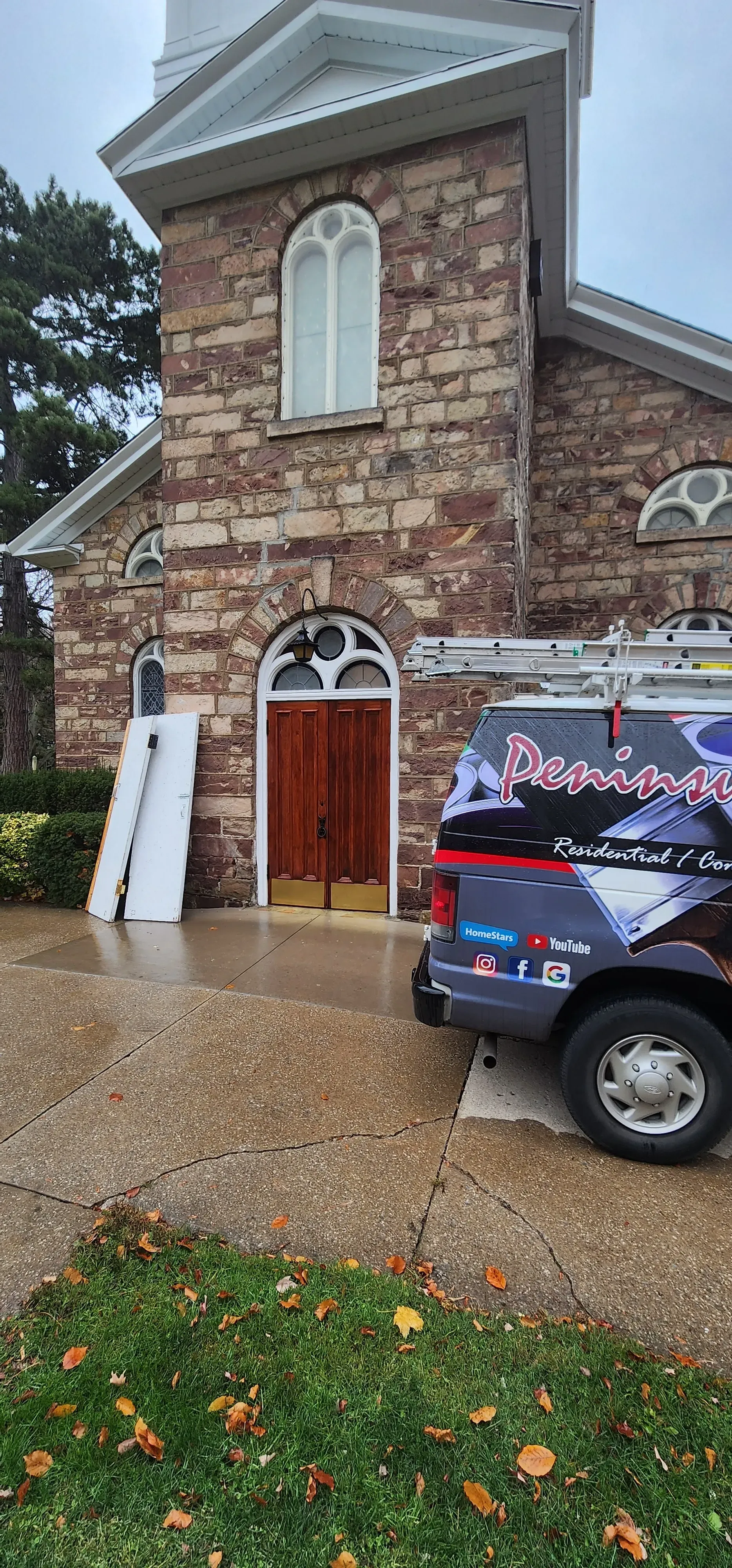 Hamilton’s Trusted Commercial Painters; Image of commercial business getting painted by Peninsula Painting