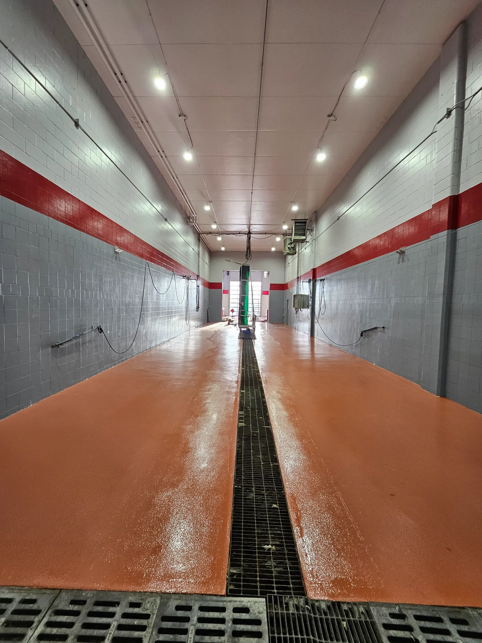 Hamilton’s Trusted Commercial Painters; Image of commercial business getting painted by Peninsula Painting