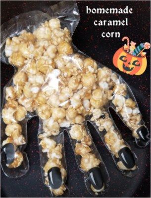 Caramel corn in a hand-shaped bag