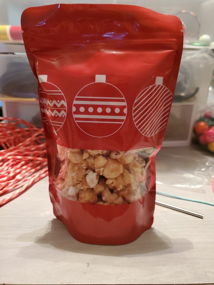 Red christmas-themed popcorn bag 