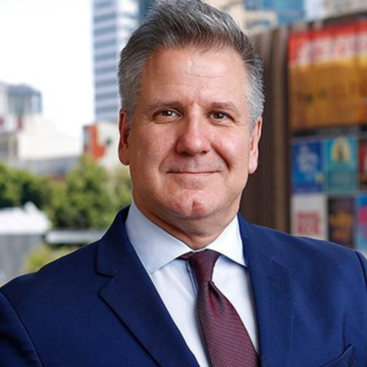 Headshot David Bennett