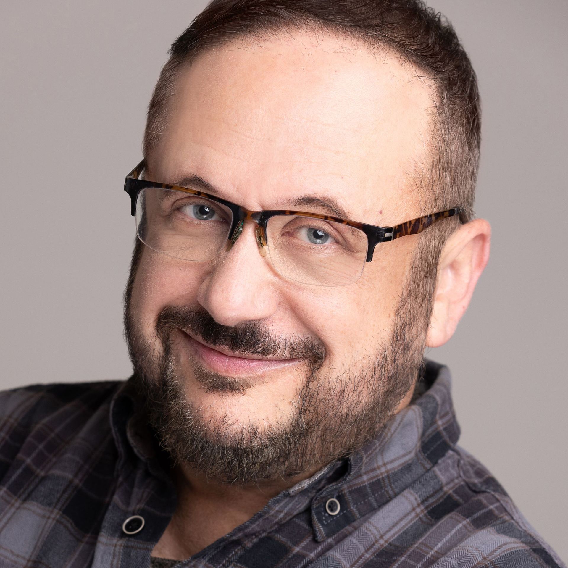 Headshot of Eliott Goretsky