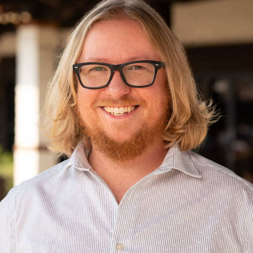 Headshot of Sean Gref