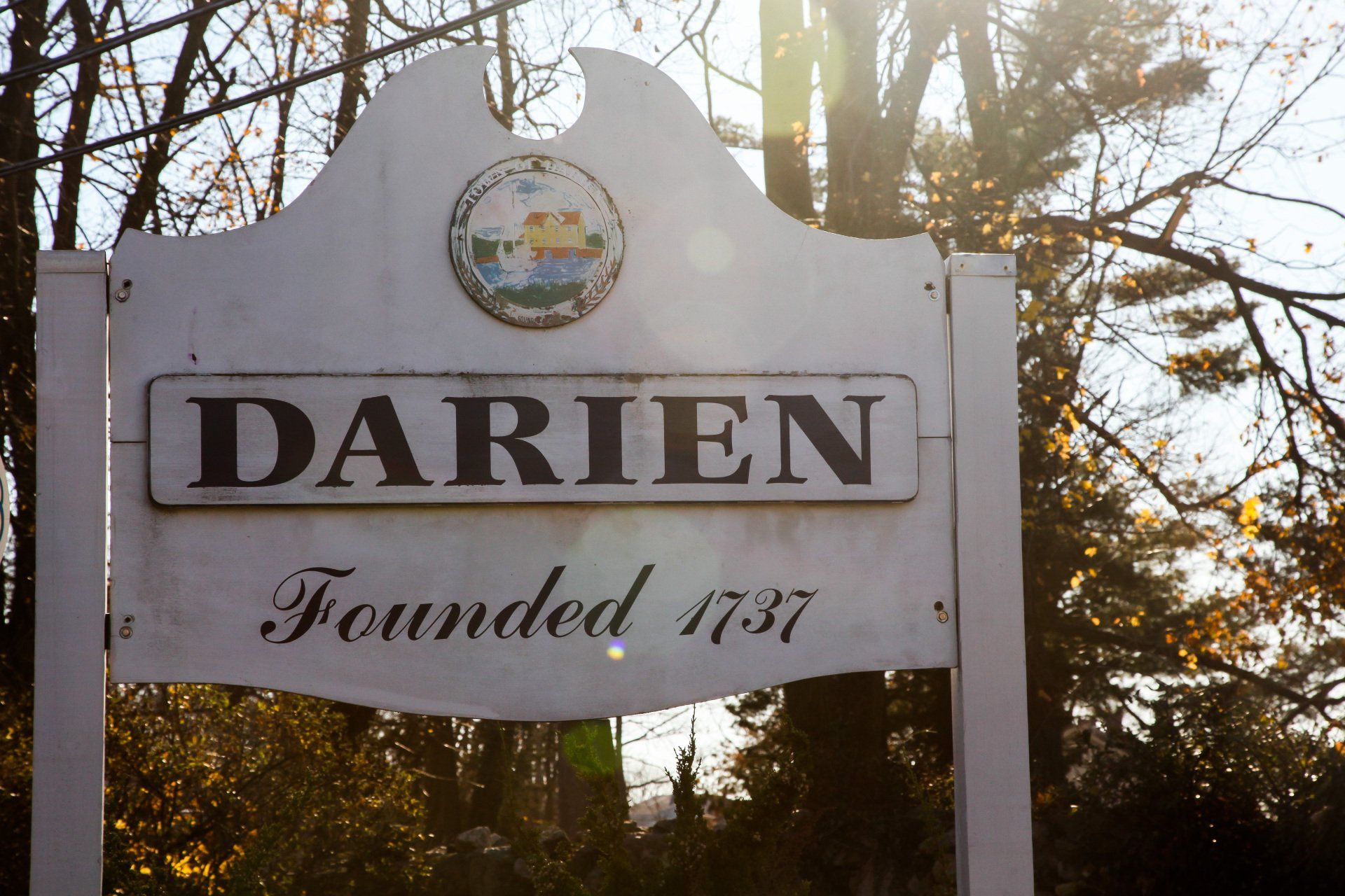 Darien, CT town sign