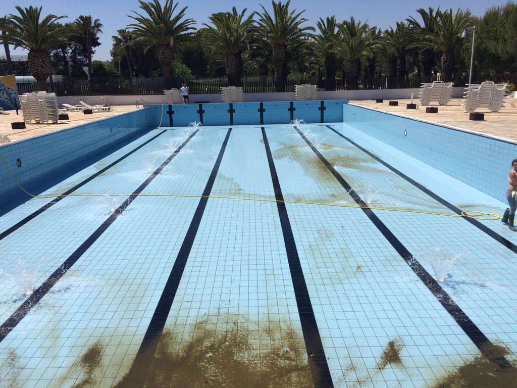 pulizia piscina privata