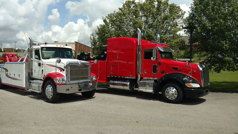 Moving Trucks — Valdosta, GA — GT’s Wrecker Service